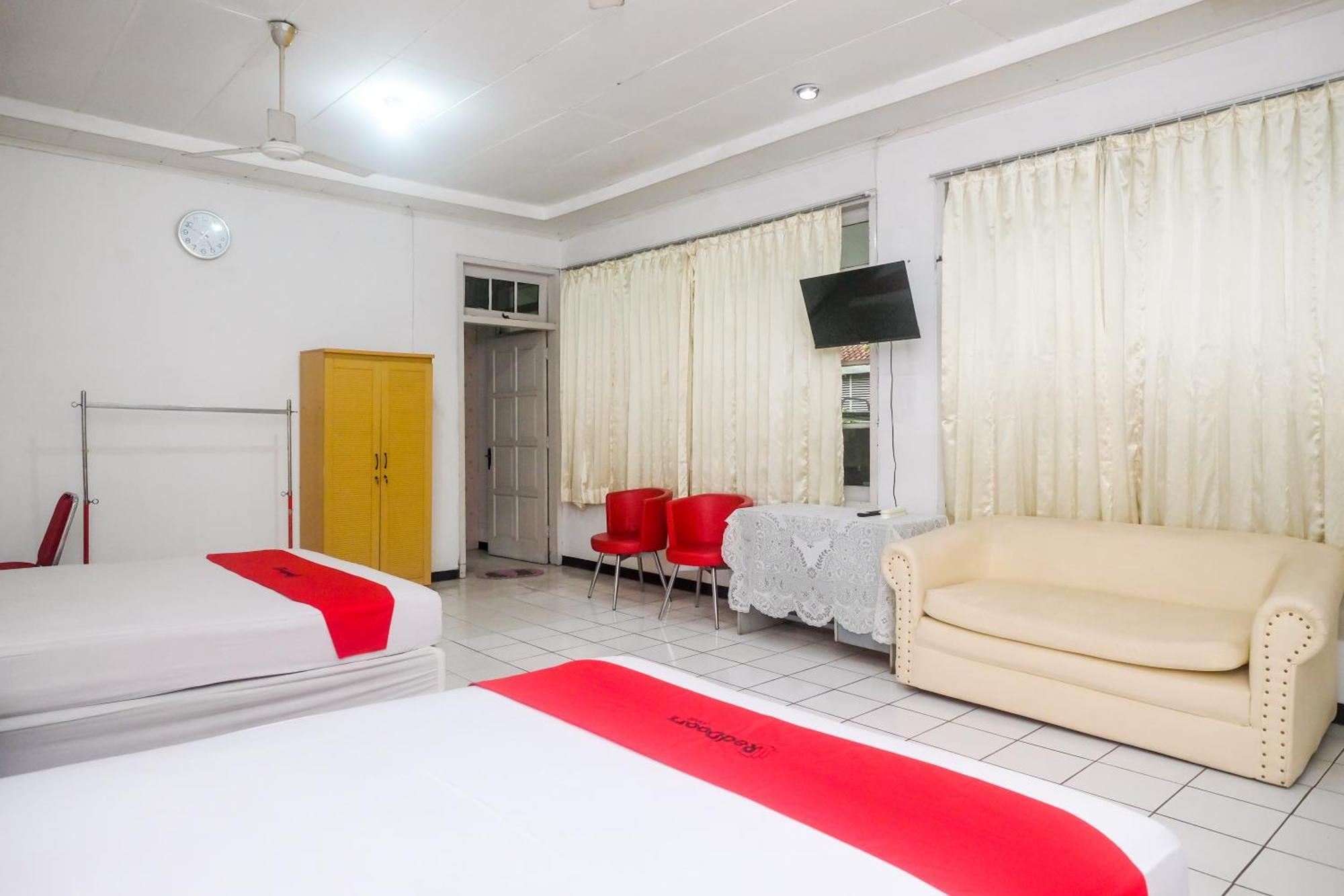 Reddoorz Syariah At Griya Raharja Klaten 外观 照片