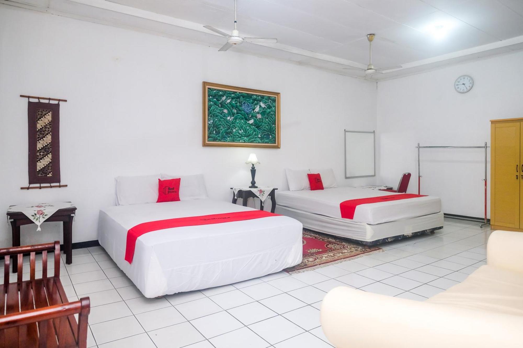 Reddoorz Syariah At Griya Raharja Klaten 外观 照片